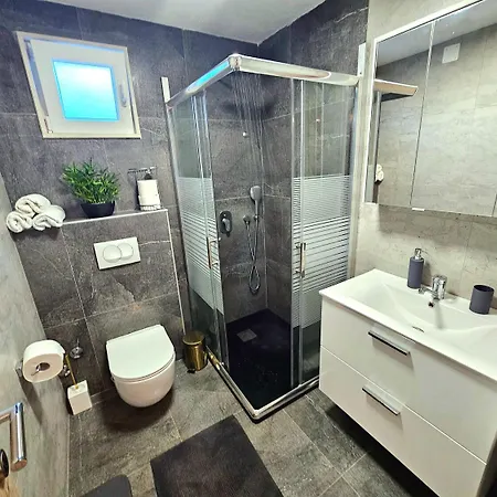 Nave - Private Pool Feriehus Postira
