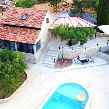 Nave - Private Pool * Postira