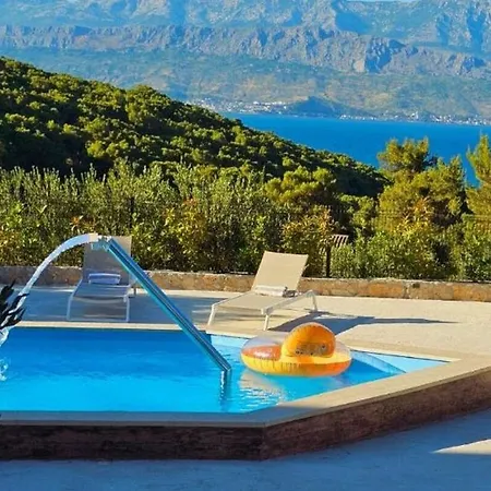 Feriehus Nave - Private Pool